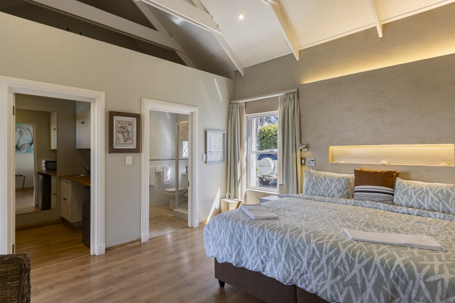 6 Bedroom Property for Sale in La Concorde Western Cape